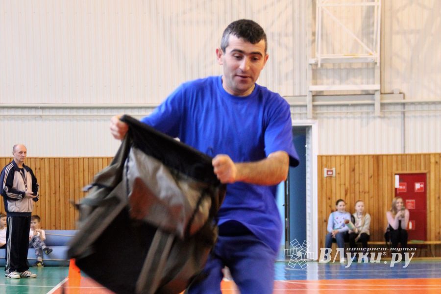 Великолучане одержали победу в зональном этапе «Папа, мама, я – спортивная семья» (ФОТО)
