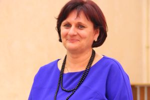 В Великих Луках ученики школы №13 поздравили своих педагогов (ФОТО)