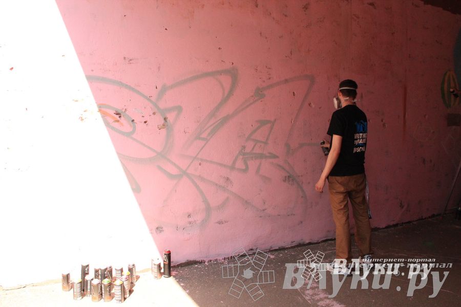 В Великих Луках прошел городской конкурс «Граффити — новый взгляд»