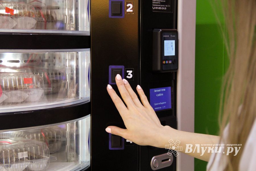 Новинка! ​В ТЦ «Апельсин» появился тортомат от кафе-кондитерской «ШокоЛатте»