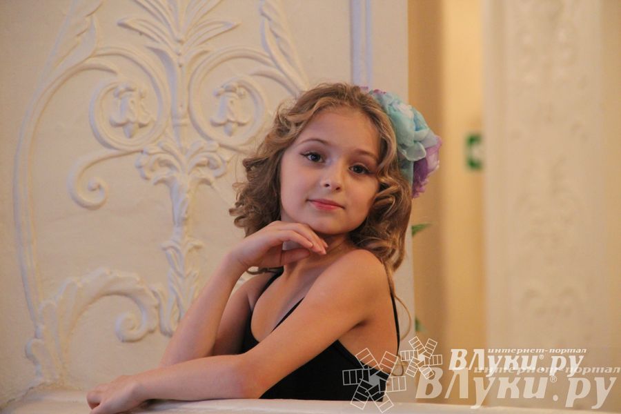 Фотосессия финалисток конкурса «Маленькая красавица Великие Луки 2014»