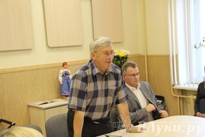 В великих Луках презентовали дневник великолукского школьника