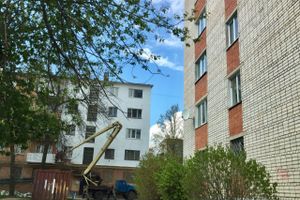 В Великих Луках ремонтируют многоквартирные дома (ФОТО)