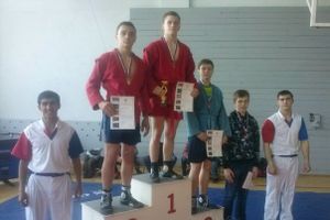 Великолукские спортсмены завоевали 19 призовых мест на турнире по самбо в Пскове (фото)
