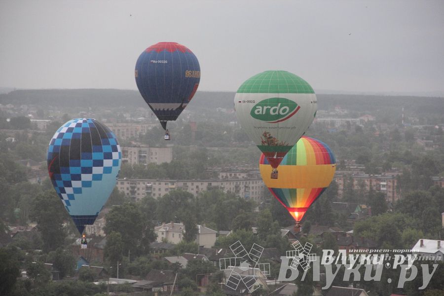 Открытие 18-й Международной встречи воздухоплавателей в Великих Луках