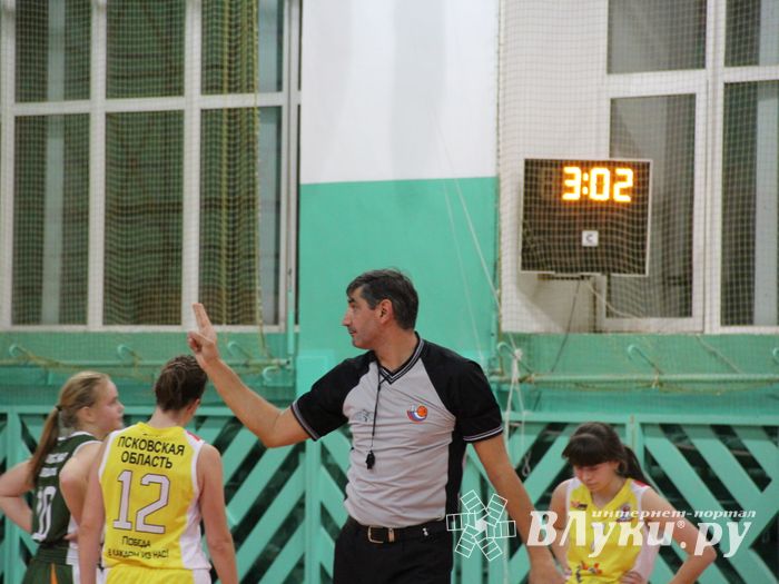 Лицеисты стали абсолютными чемпионами школьной баскетбольной лиги Великих Лук (ФОТО)