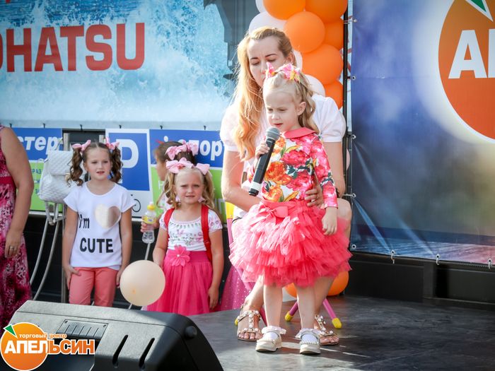 В Великих Луках состоялся детский вокальный конкурс «Оранжевая песенка – 2018» (ФОТО, ВИДЕО)