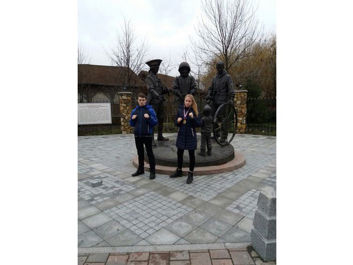 Великолукские кикбоксёры вернулись из Орла с медалями (ФОТО)