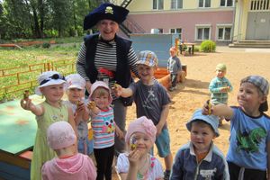 Воспитатели «Центра развития ребёнка» отмечают двойной праздник (ФОТО, ВИДЕО)