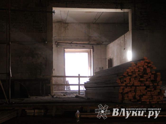 В театре не могут быть пластиковые окна... (фото)