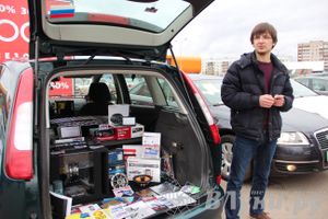 В Великих Луках прошла автомобильная ярмарка