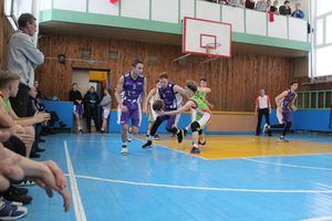 В Великих Луках прошёл дивизиональный этап лиги «КЭС-БАСКЕТ» (ФОТО)