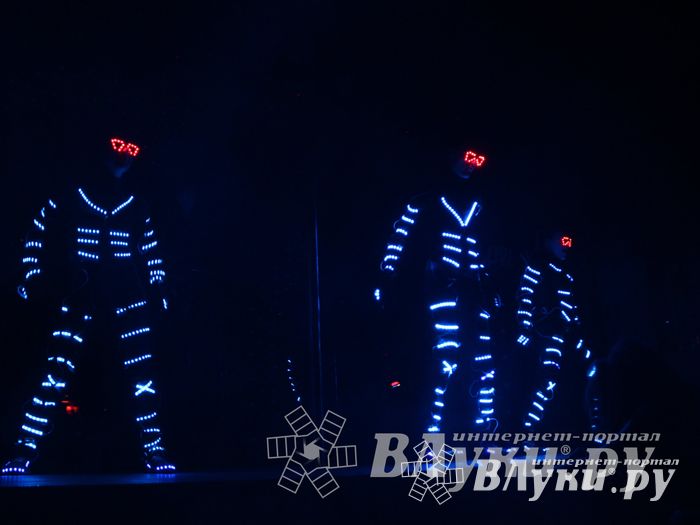 14 февраля в клубе «Хотэй» состоялось ежегодное шоу для влюбленных «Love Story»