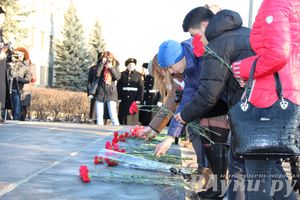 90-летие со дня рождения Александра Матросова. Митинг и возложение цветов к памятнику