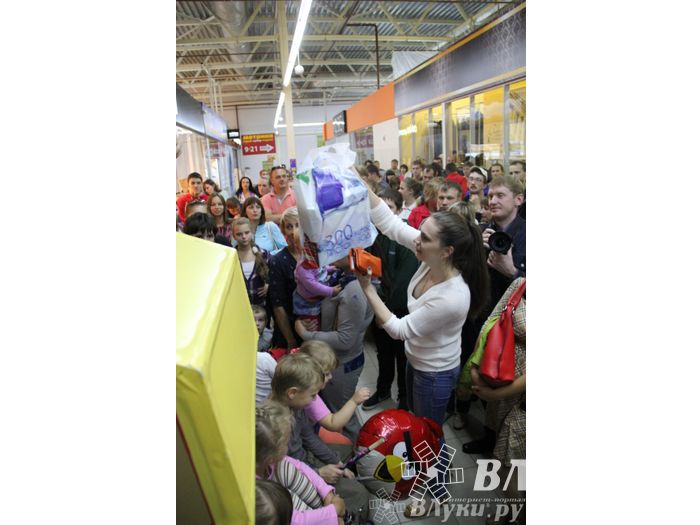 Торговый центр «Апельсин» отметил День рождения