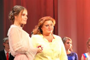 Великолукским выпускникам вручили медали «За особые успехи в учении» (ФОТО)