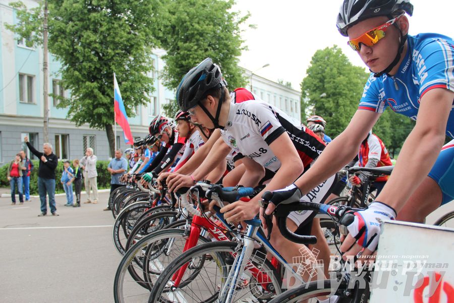 Гонка-критериум по велосипедному спорту