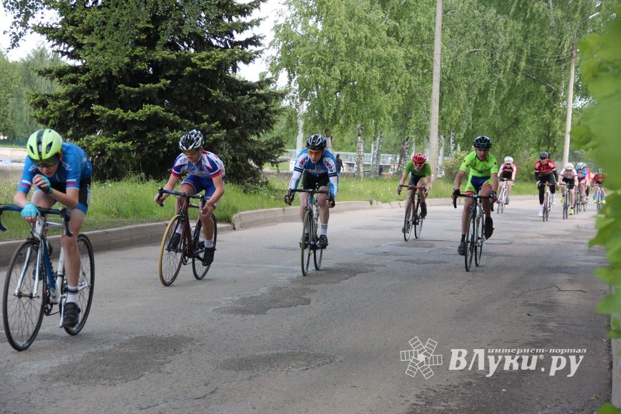 В Великих Луках прошли Всероссийские соревнования по велосипедному спорту (ФОТО)