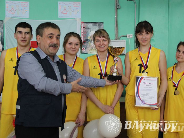 В Великих Луках прошли соревнования на Кубок Красного Креста