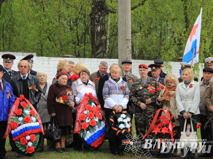 В Великих Луках почтили память погибших в Великой Отечественной войне