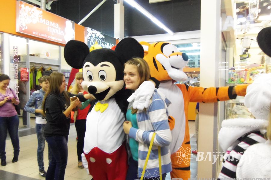 ТЦ «Апельсин» отметил три года