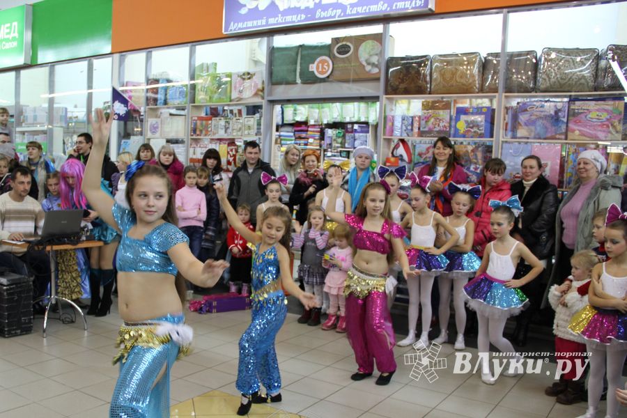 Ночь распродаж в ТЦ «Апельсин»