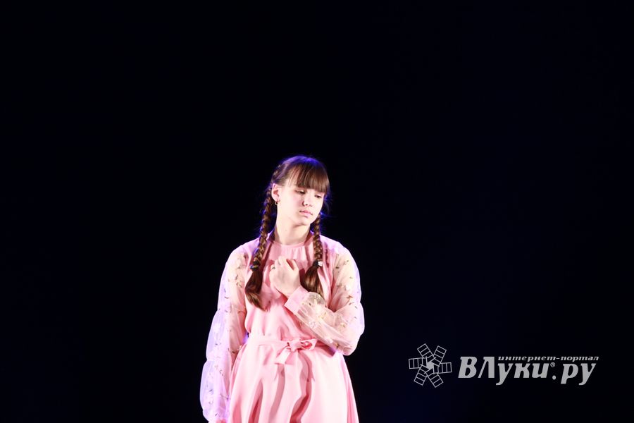 В ДК ЛК состоялся итоговый концерт фестиваля «Великолукская веснянка» (ФОТО)