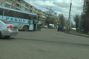 В Великих Луках произошло ДТП (фото)