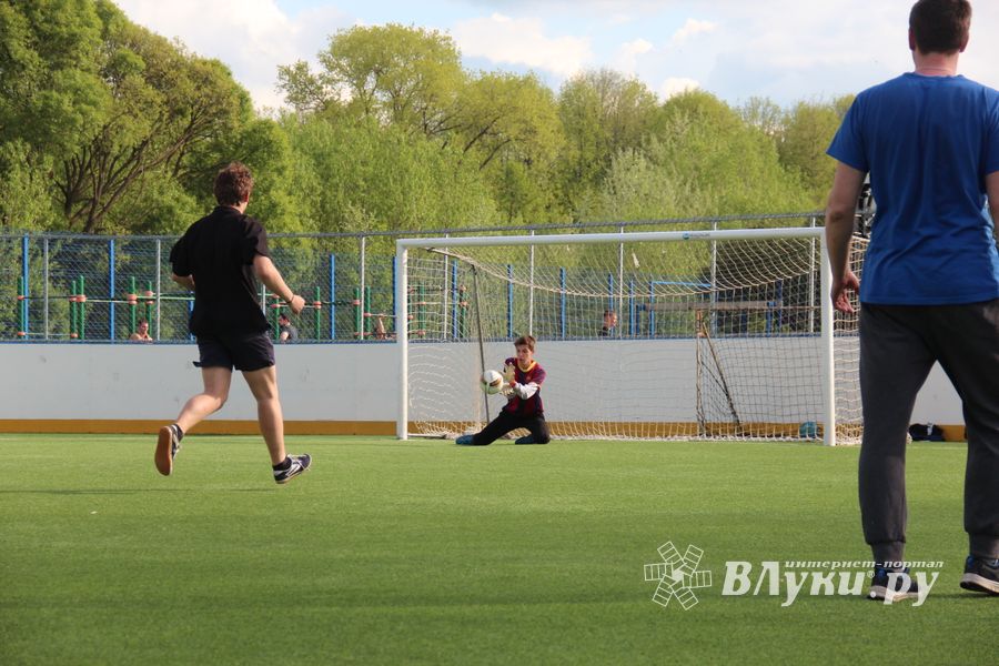 В Великих Луках прошёл Чемпионат по дворовому футболу (ФОТО)