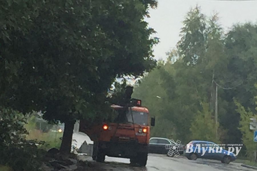 Фотофакт: ул Полярная и ул Дьяконова