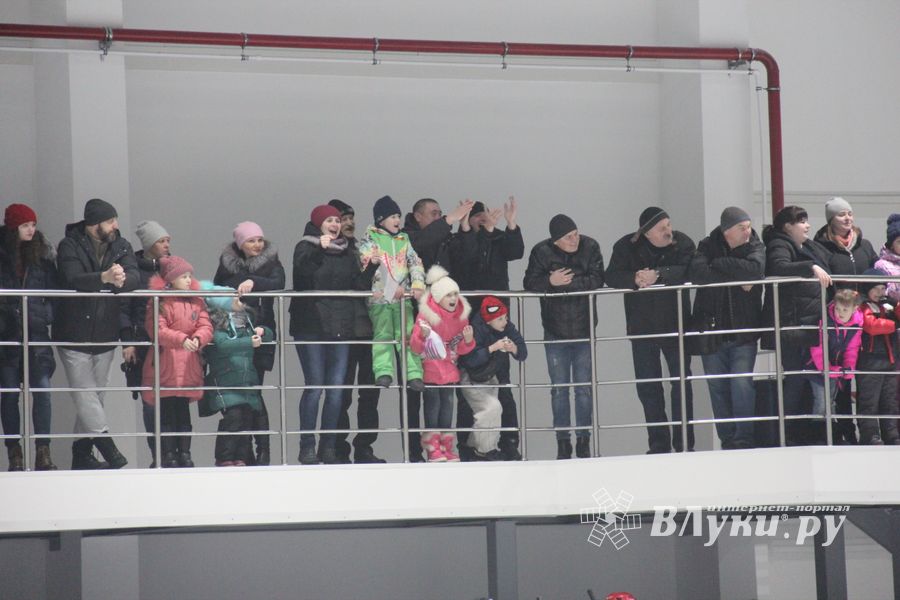 ХК «ЛукиСпорт» разгромила команду Невеля (ФОТО)