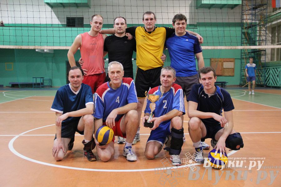 Сборная Великолукского района стала обладателем Кубка города по волейболу (фото)