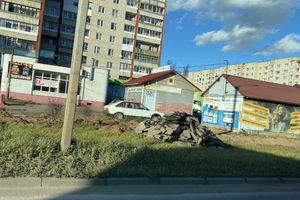 На улице Гражданской ремонтируют тротуар (ФОТО)