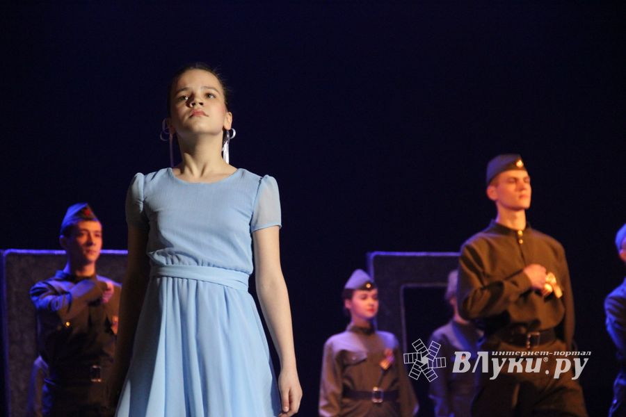 В ДК им. Ленина состоялся концерт театра «Трубадур»