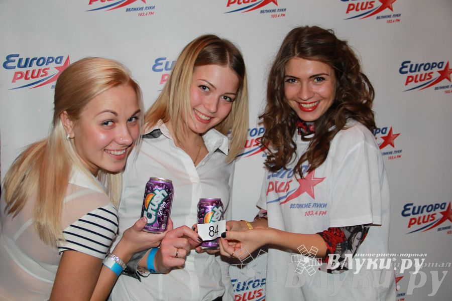 Радиостанция «Европа Плюс Великие Луки» отметила свой 12-й День рождения.