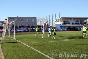 Футбольный матч «Луки-Энергия» — «Карелия» (фото)