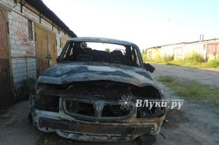 ​В Псковской области «Волга» загорелась прямо на глазах у своего владельца (ФОТО)
