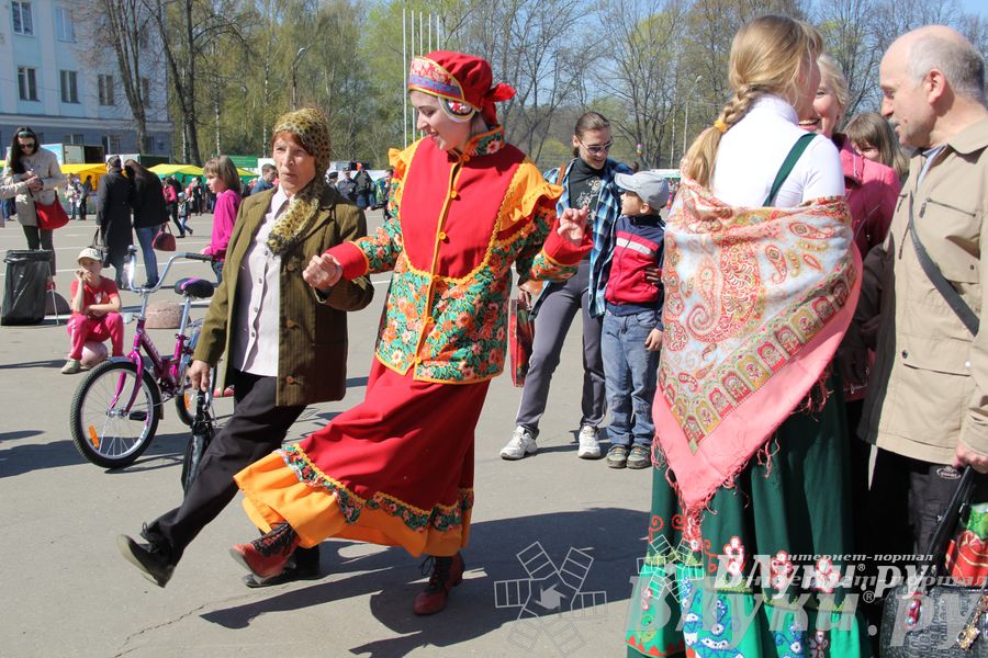 Традиционная весенняя ярмарка прошла в Великих Луках