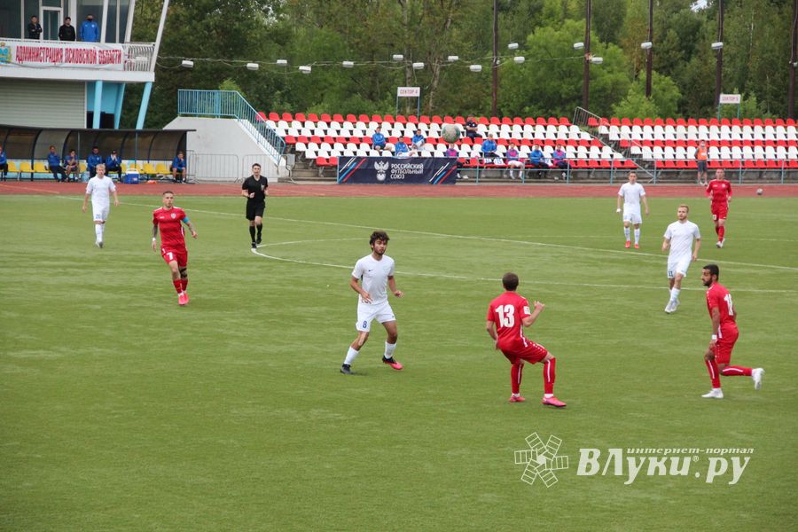 «Луки-Энергия» уступила дома «Твери» (ФОТО)