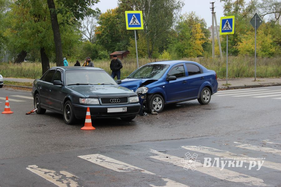 В ДТП на Ставского едва не пострадал ребёнок (ФОТО)