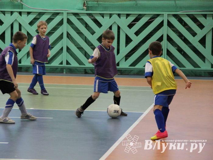 Новогодний футбол