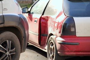 ДТП затруднило движение на пр-те Гагарина в Великих Луках (ФОТО)