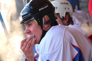 Великолукский хоккей: много забитых шайб, немного потасовок и разбитых лиц (фото)