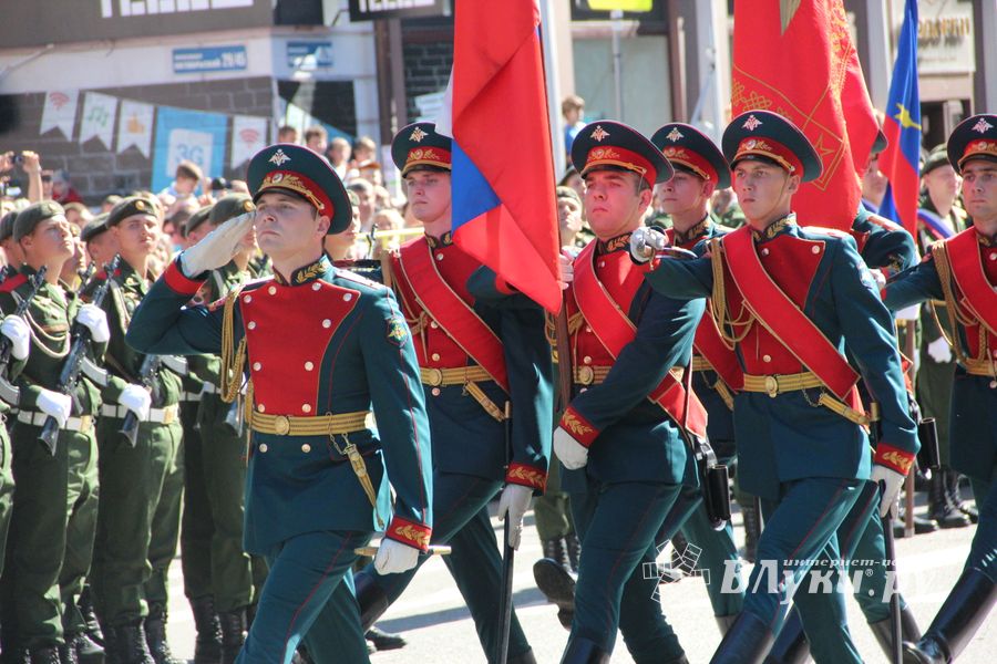 Военный парад в Великих Луках, часть II (ФОТО)