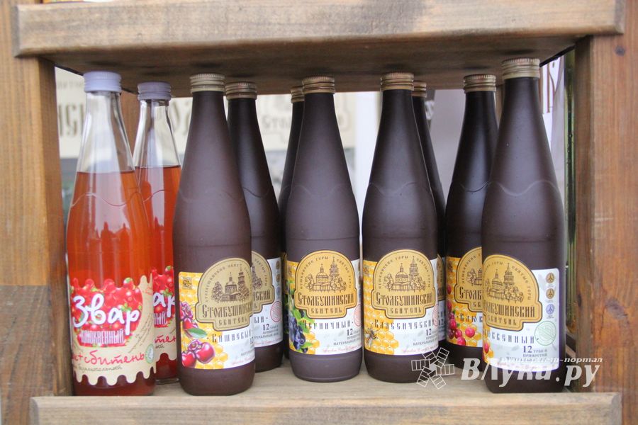 На ярмарке «Осень-2018» великолучане запаслись на зиму  «Столбушинскими продуктами» (ФОТО)