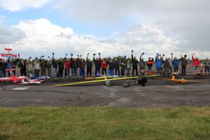 В Великих Луках проходит 7-й Фестиваль авиамодельного спорта (ФОТО)