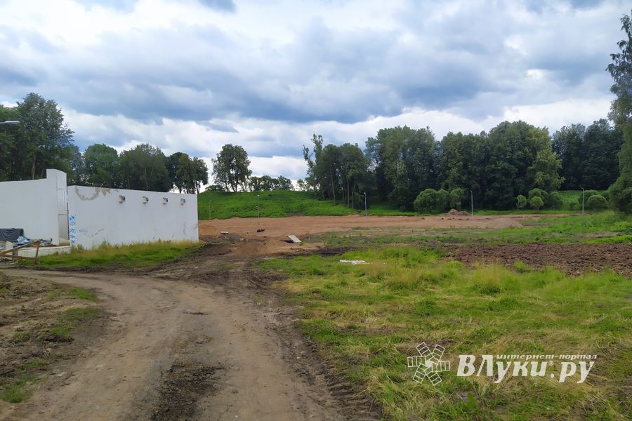 В парке «Петровском» появляются пешеходные дорожки (ФОТО)