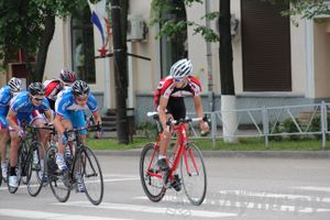 Гонка-критериум по велосипедному спорту