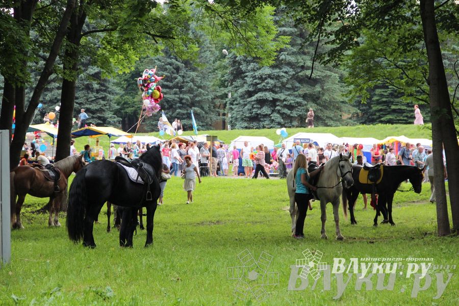 Открытие 18-й Международной встречи воздухоплавателей в Великих Луках