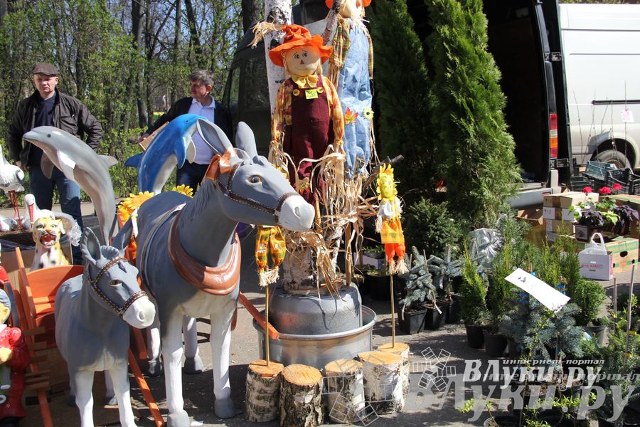 Традиционная весенняя ярмарка прошла в Великих Луках